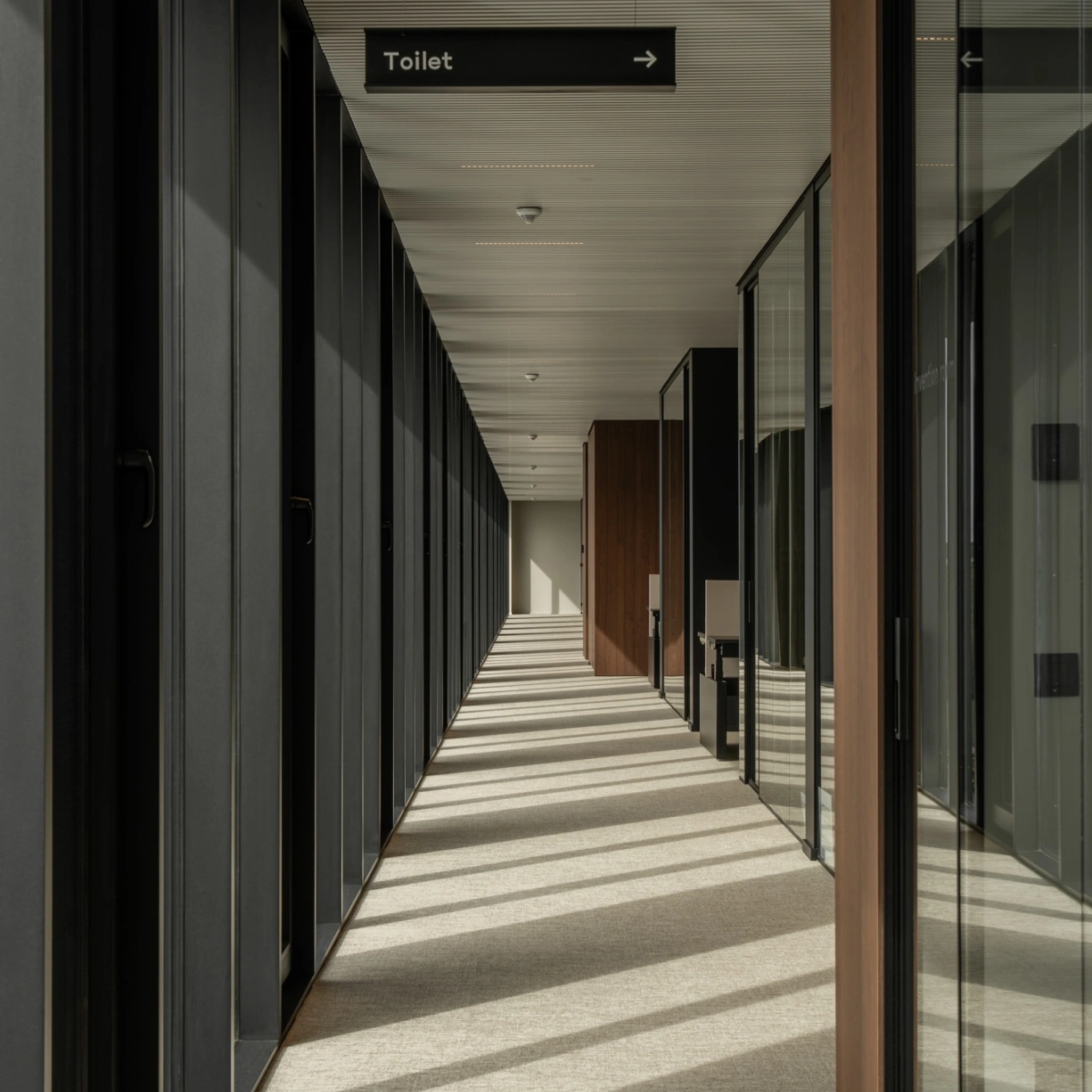 4 Pilar Shoots kantoorinrichting reverence