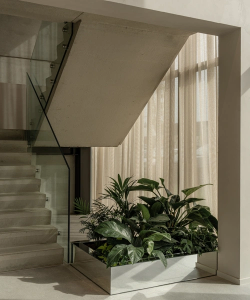 1a Kantoorinrichting reverence design studio