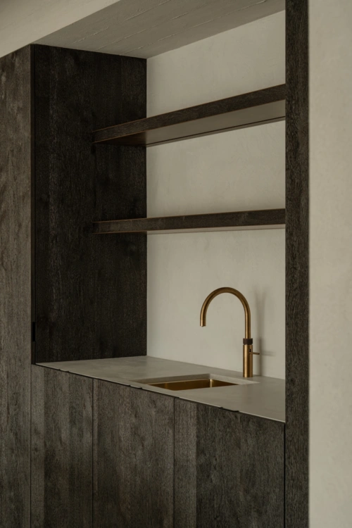 8a Keuken donker gezandstraald eikenfineer