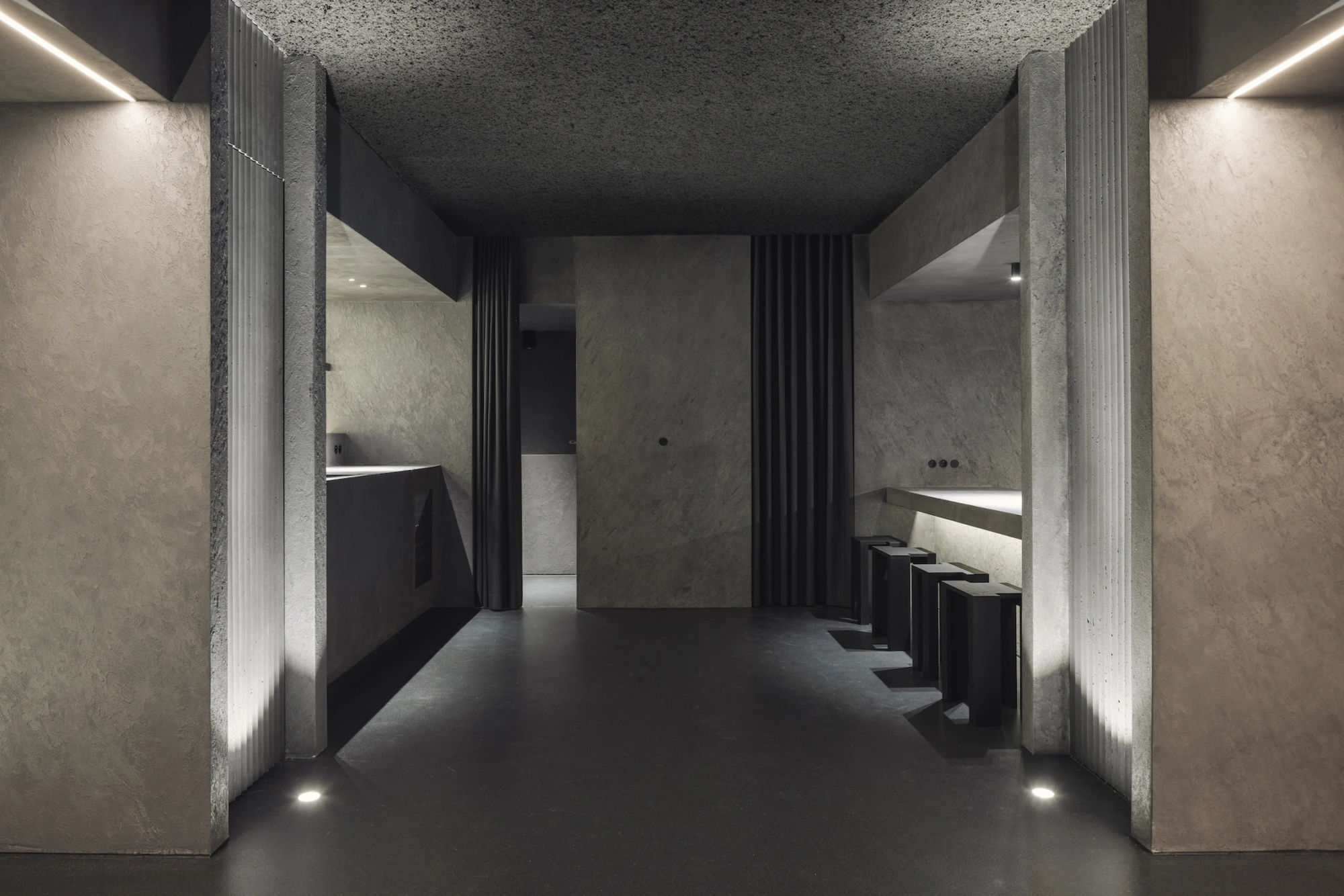 11 interieur reverence high end