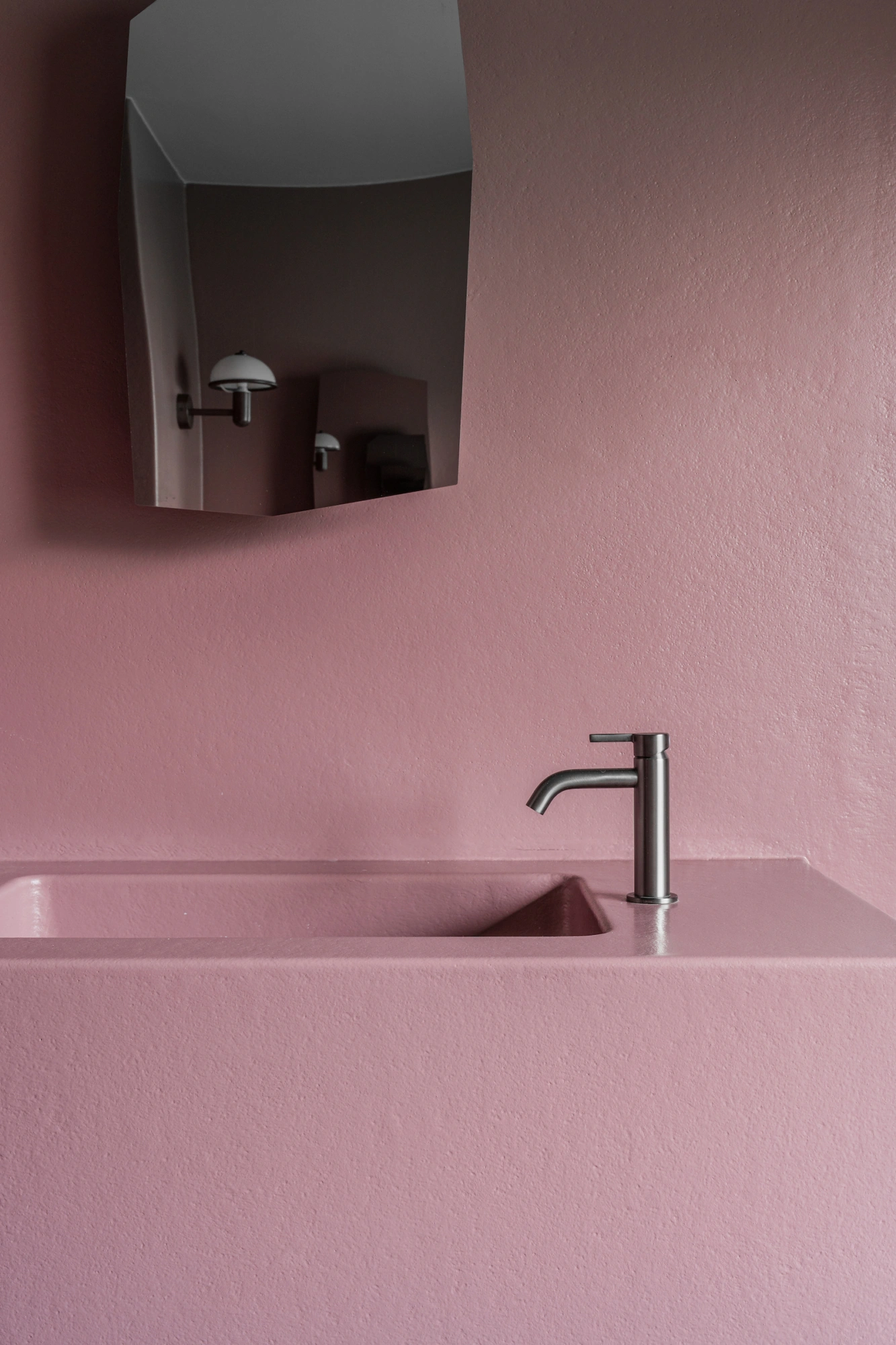 7 Badkamer inrichting roze statement